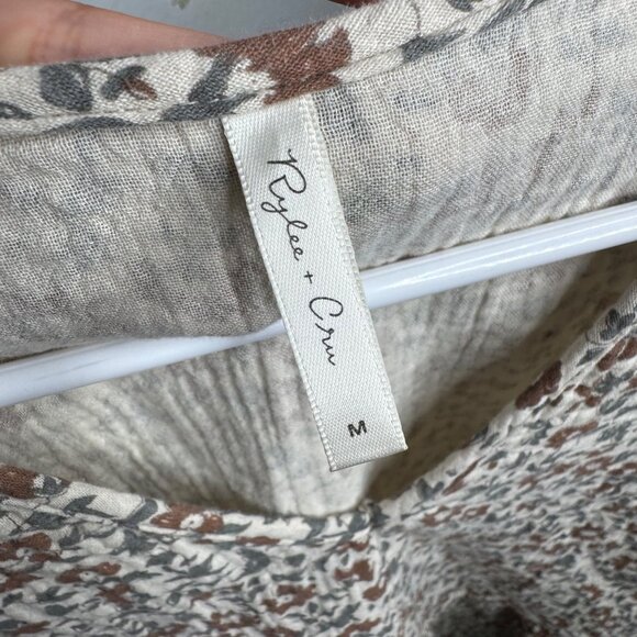 Rylee + Cru Prairie Stone vintage floral Pea plum boxy fit blouse Women's sz M - Picture 8 of 9